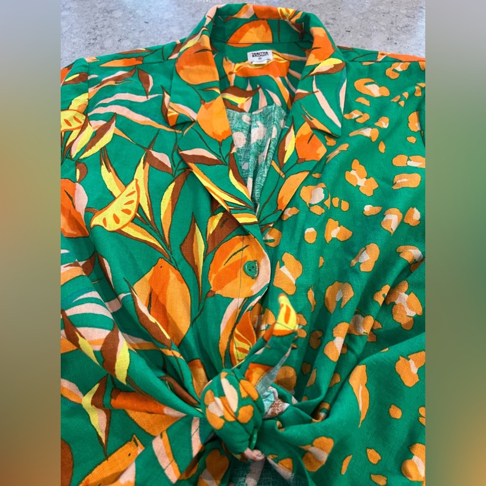 Tabatha Brown colorful print button down. Size Large.